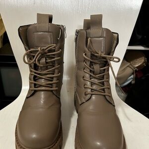 Brown Lace-Up Boots